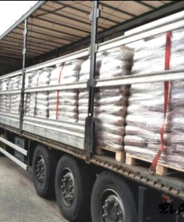 1 Camión con 24 palet de 1872 SACOS DE 15 KG certificado DIN ENplus A1 15Kg